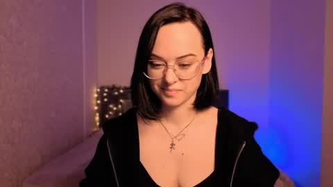 MiraSkyy online show from January 16, 9:00 pm