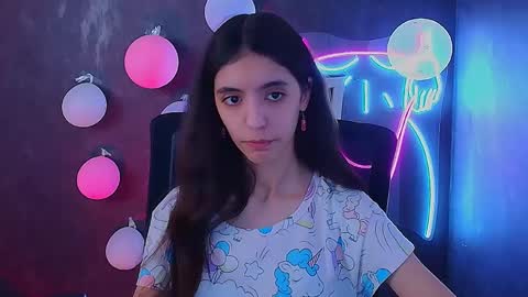 Snapshot of miri_miss chatting on February 21, 2:06 pm Miri online show from February 21, 2:06 pm