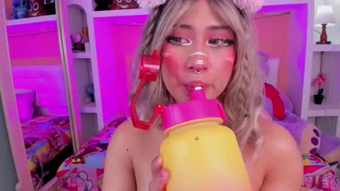 Megan online show from March 21, 7:46 am