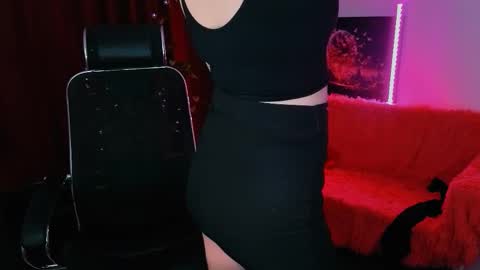 miss_alice_silver online show from February 5, 7:28 pm