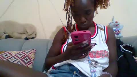 Snapshot of miss_atitude chatting on October 10, 5:45 am miss_atitude online show from October 10, 5:45 am