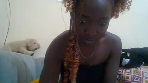 Snapshot of miss_atitude chatting on October 9, 4:16 am miss_atitude online show from October 9, 4:16 am