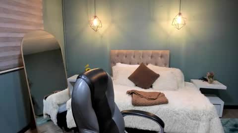 Cataleya online show from February 19, 11:43 am