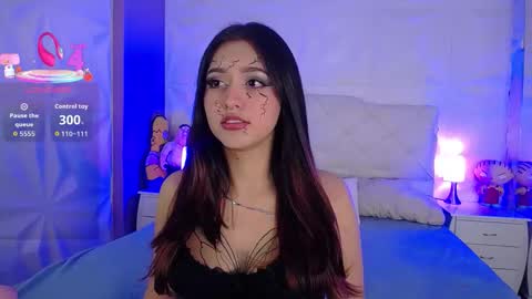 Snapshot of miss_dakota26 chatting on November 1, 4:27 am Dakota online show from November 1, 4:27 am