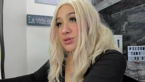 Snapshot of miss_danika chatting on September 24, 11:20 am Danika online show from September 24, 11:20 am