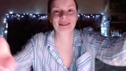 Elis online show from February 7, 10:20 pm