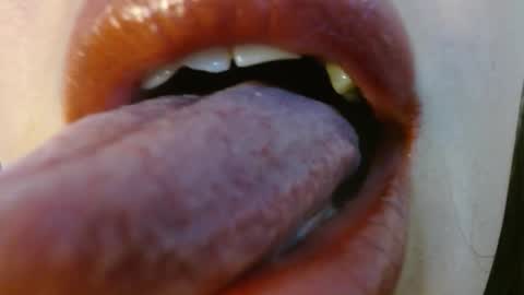 Miss Evoleth online show from November 18, 2:23 am