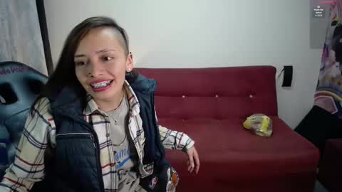 Snapshot of miss_foxxy_ chatting on September 19, 6:45 am miss_foxxy_ online show from September 19, 6:45 am