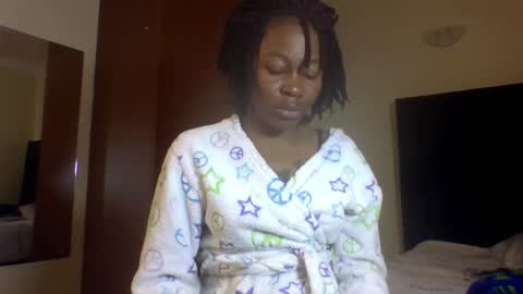 Miss Kiarrafit online show from October 30, 2:07 pm