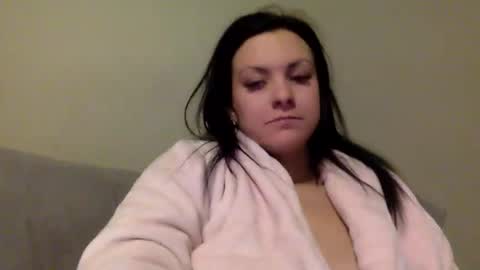 Snapshot of miss_maci_xo chatting on February 19, 11:28 am Maci online show from February 19, 11:28 am