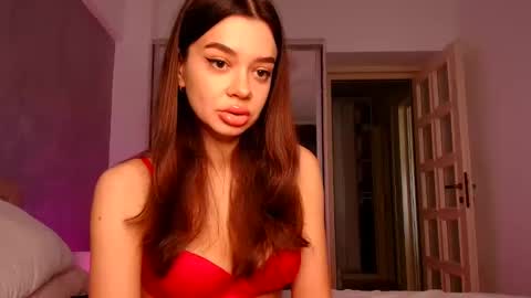 miss_medyson online show from April 15, 8:04 am