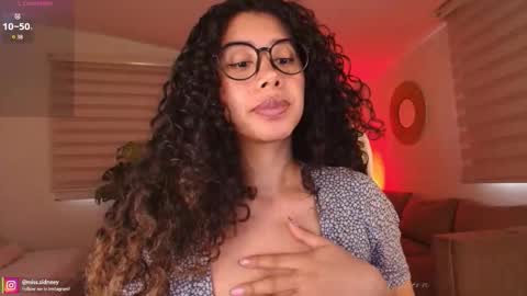 Amy Olivera online show from January 8, 2:32 pm