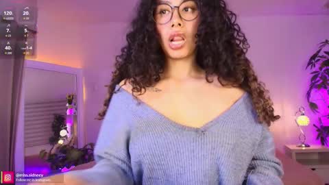 Amy Olivera online show from November 6, 1:17 pm