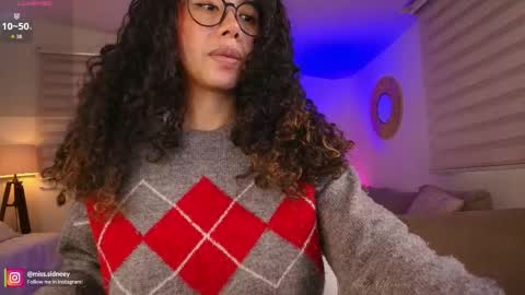 Amy Olivera online show from March 28, 1:21 pm