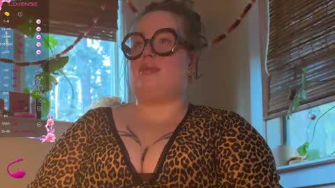 Snapshot of missbika chatting on January 2, 10:22 pm Miss Bika online show from January 2, 10:22 pm