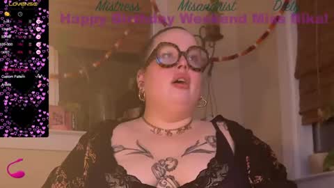 Snapshot of missbika chatting on January 12, 5:56 am Miss Bika online show from January 12, 5:56 am