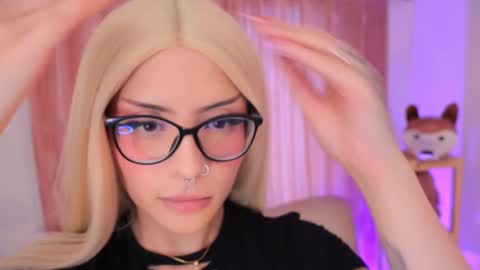 Snapshot of misselektra__ chatting on October 4, 1:17 pm ELEKTRA online show from October 4, 1:17 pm
