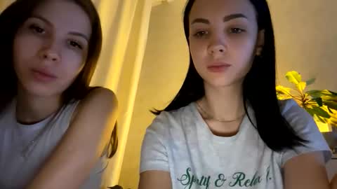 Hello dear my name Elisa online show from October 27, 2:45 pm