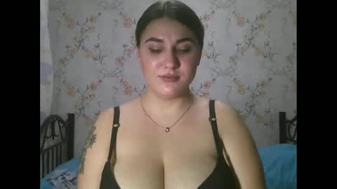 Snapshot of misskiss878 chatting on March 8, 11:49 pm Lisa online show from March 8, 11:49 pm