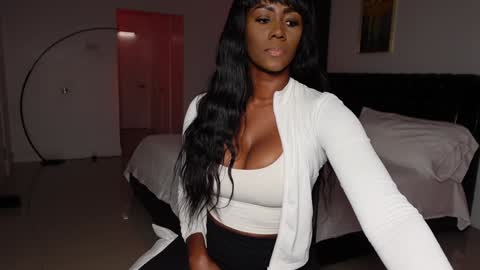 Miss K online show from March 29, 2:16 pm