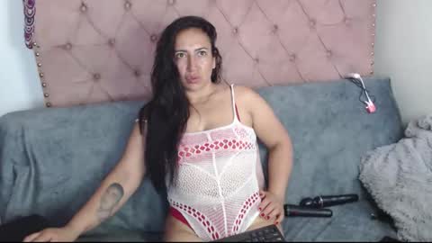 luccy online show from February 11, 8:21 pm