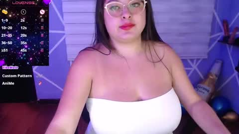 Miia online show from October 2, 3:39 pm