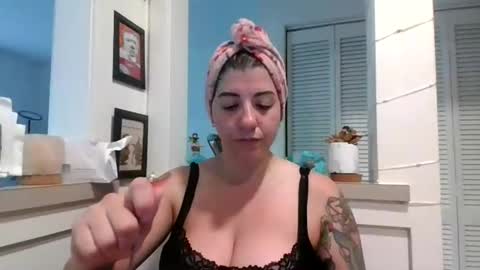 MissMona online show from May 31, 10:11 pm