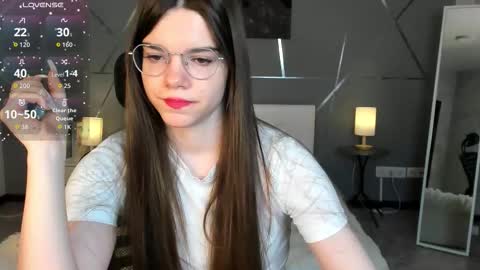 misss_evelyne online show from February 9, 1:52 am