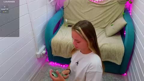 . online show from September 12, 8:34 am