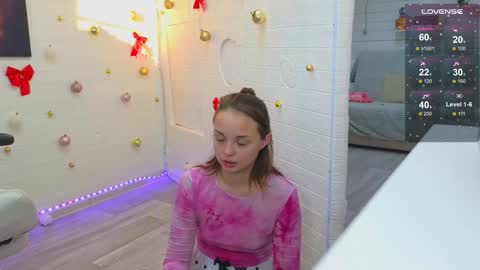 . online show from March 25, 3:15 pm