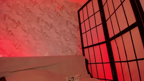 Pau OFmissweetpeach online show from April 3, 1:25 am