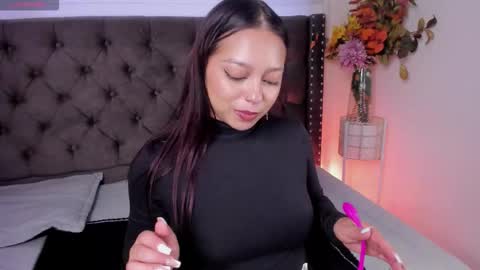 Miss online show from January 31, 8:29 pm