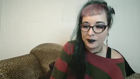 Missy Dee online show from December 14, 7:18 am
