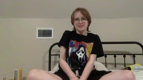 Lassie Cassie online show from June 12, 2:19 am