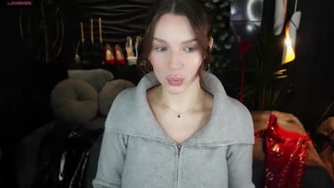 Darsy online show from January 7, 1:47 pm