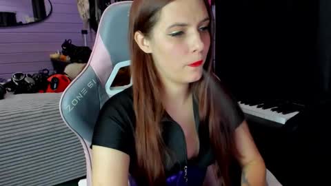 Dirty Priest and Ivi online show from January 11, 12:04 am