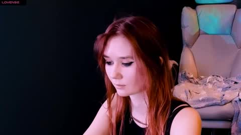 Snapshot of misty_arrow chatting on February 6, 7:24 am Jenny online show from February 6, 7:24 am