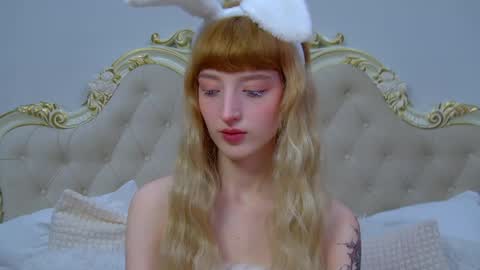 Misty online show from April 3, 6:44 am