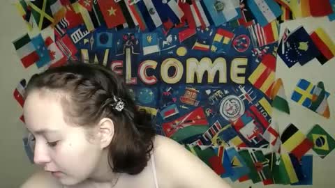 Aria online show from November 18, 7:42 am