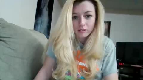 mizzymay10101 online show from February 26, 4:11 am