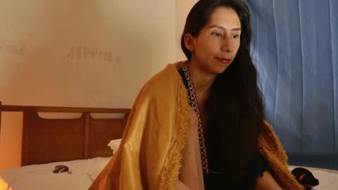 MoonLipson online show from April 1, 8:15 am