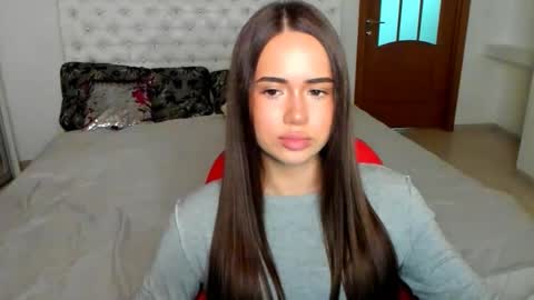 Snapshot of mmm_bananaa_ chatting on October 20, 7:06 pm Beata online show from October 20, 7:06 pm