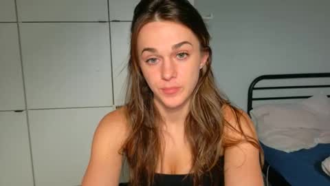 mmminnie online show from March 9, 4:43 pm