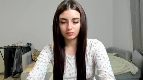 Molly online show from January 17, 7:43 pm