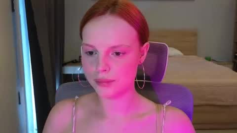 Molly online show from April 15, 7:53 am