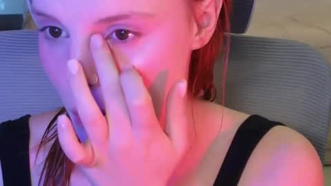 Molly online show from April 14, 7:52 am