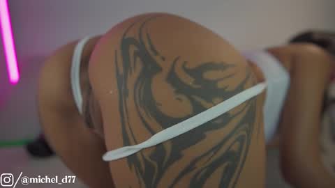 mi ig mollyjams77 online show from November 12, 1:03 am