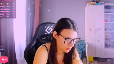  KIRA  online show from March 11, 7:45 am