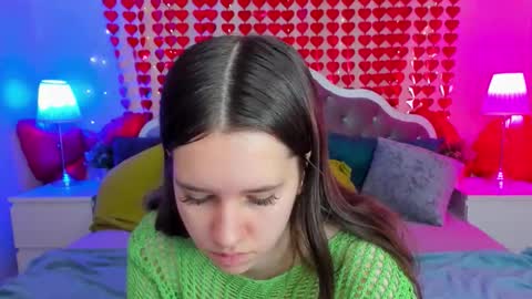 mollysmiawko online show from March 8, 9:13 am