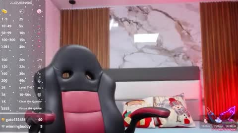 MOLLY online show from November 15, 9:16 pm